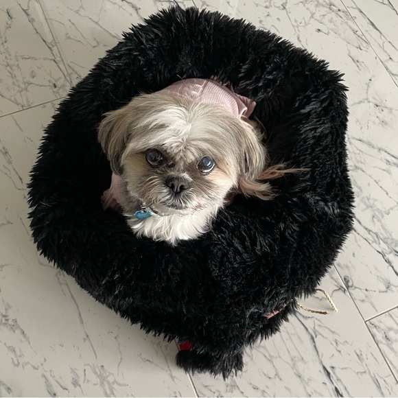 Zeus, High-end black faux fur and kilim-velvet fabric M size handmade pet bed - Picture 9 of 9